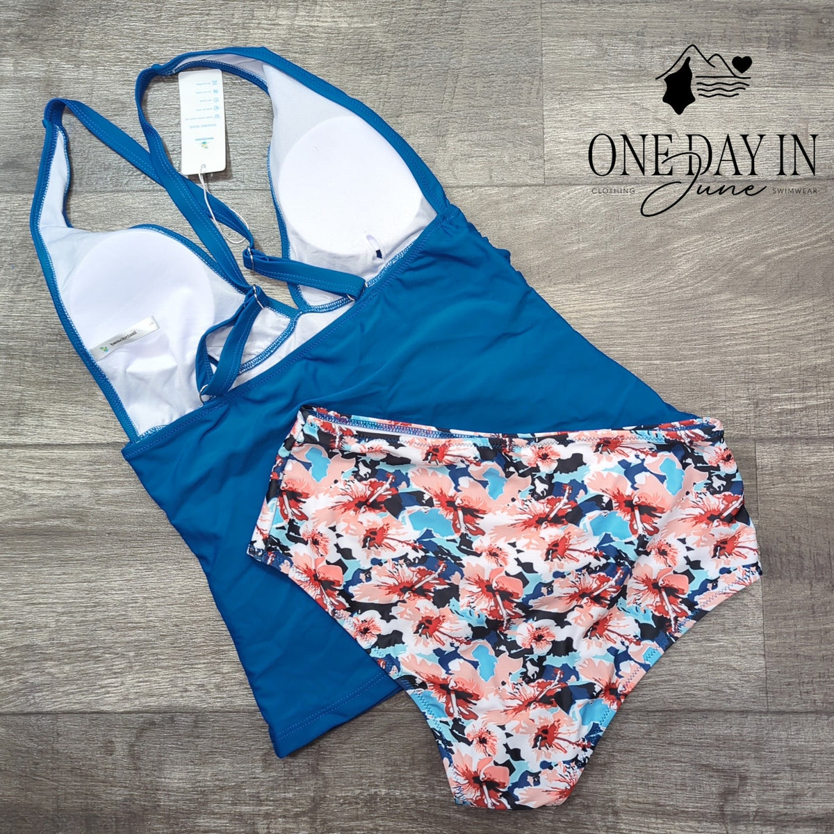 Beachsissi V Neck Tummy Control Cross Back Tankini Swimsuit Floral NWT Size S