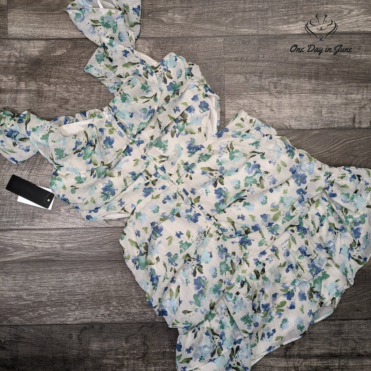 City Triangles Juniors Floral Ruffle Side Cutout Mini Dress NWT Size 15