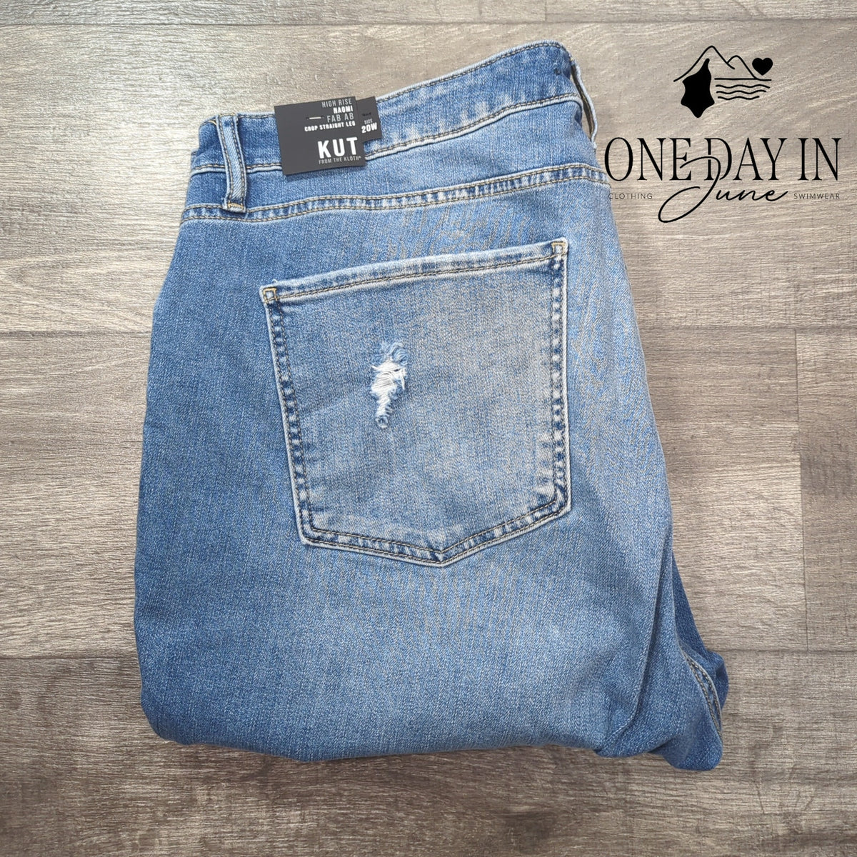 Kut from the Kloth Naomi Fab Ab High Rise Crop Straight Jeans NWT Size 20W