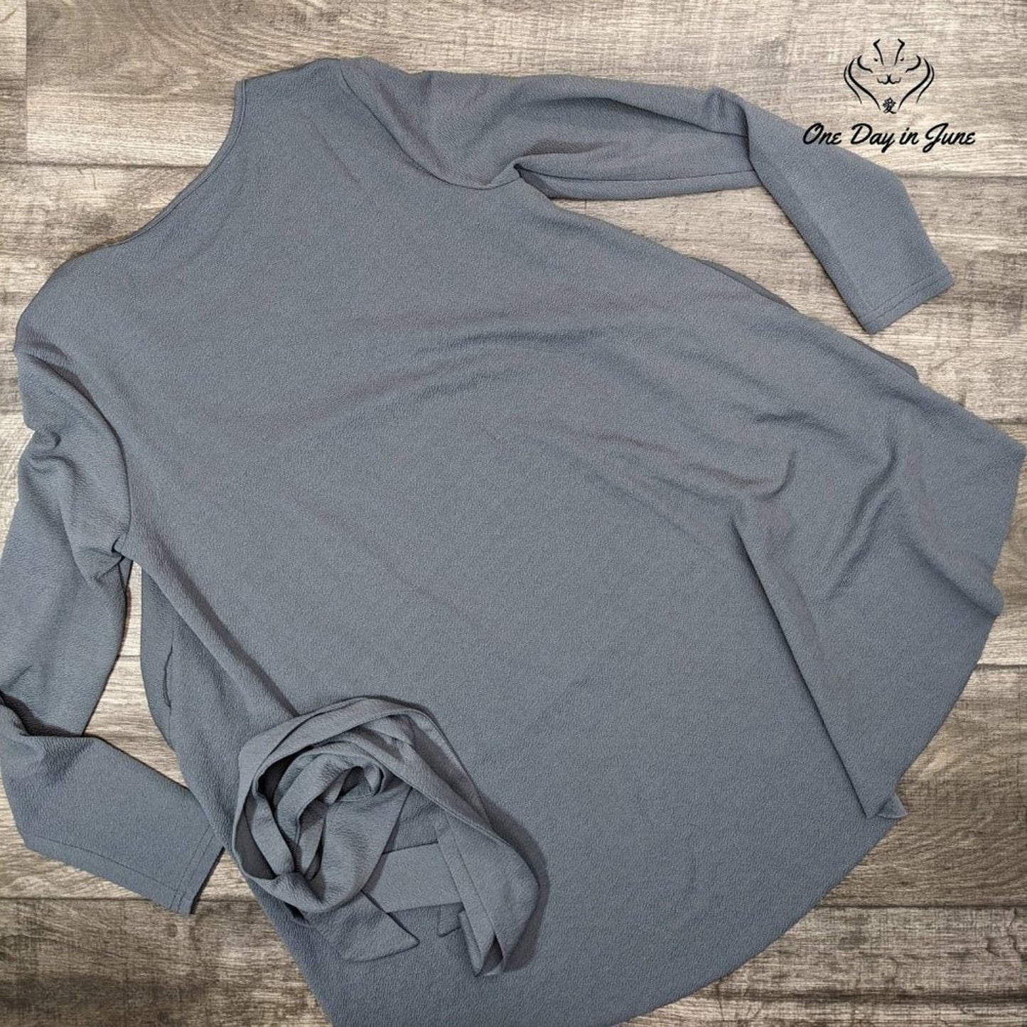 Romwe High Low Long Sleeve Blouse Size XS