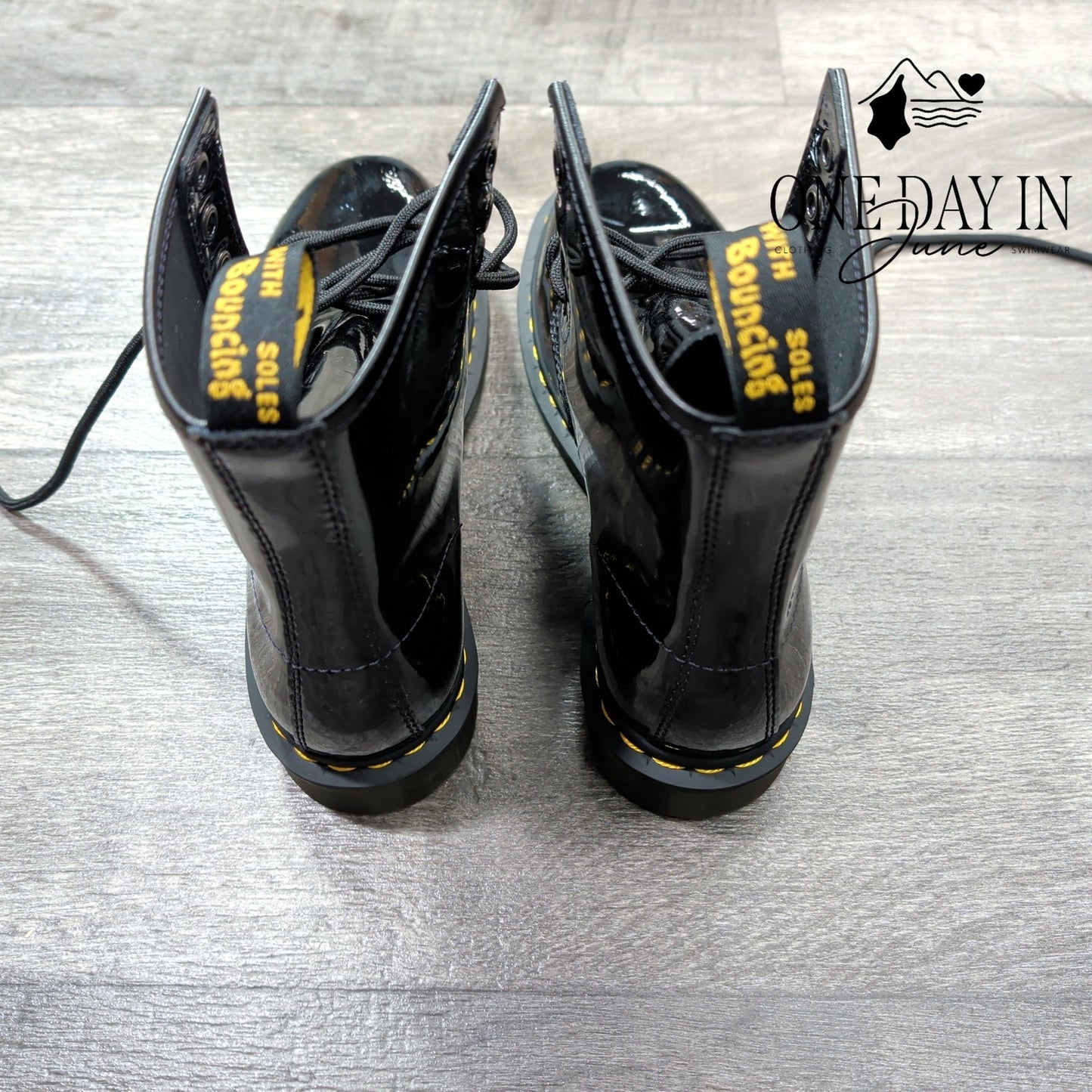 Dr. Martens 1460 Shiny Patent Leather Boots Size 7