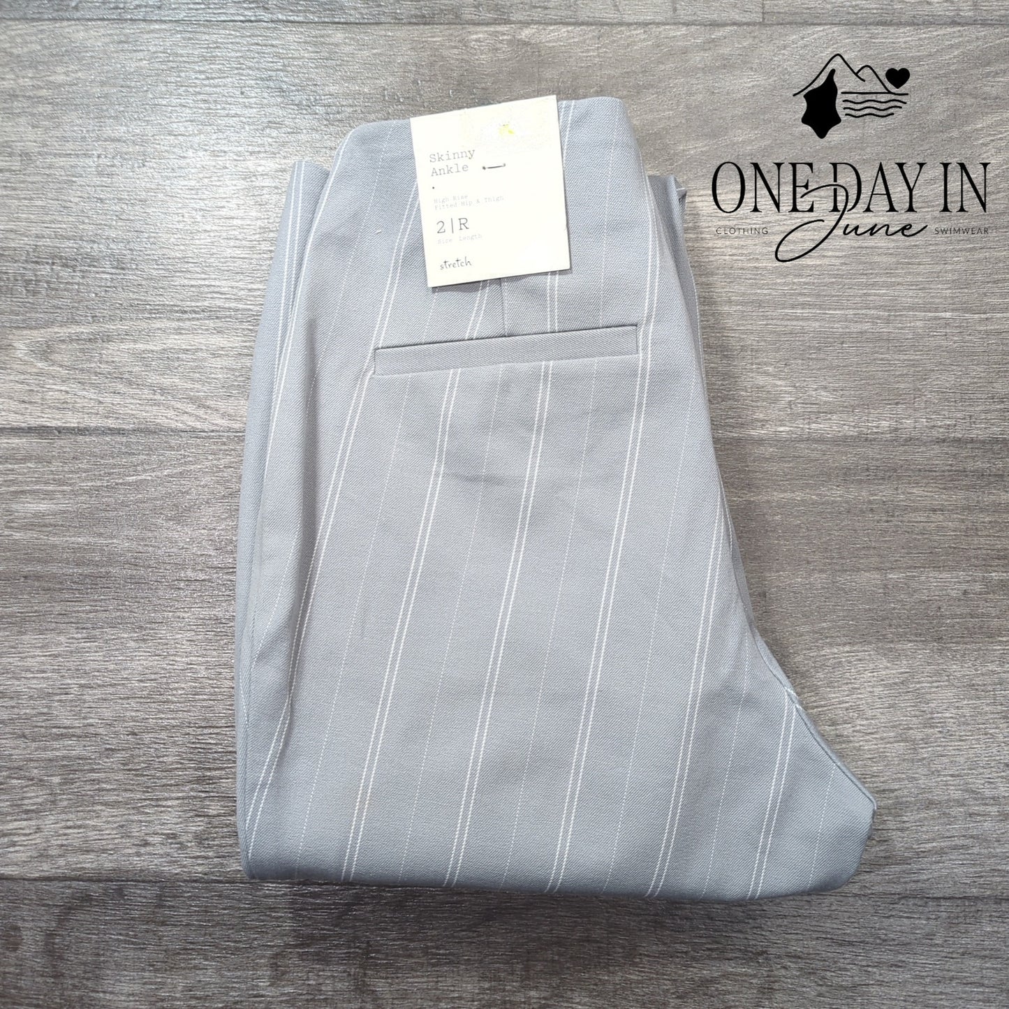 A New Day Side Zip Skinny Ankle Pants Size 2
