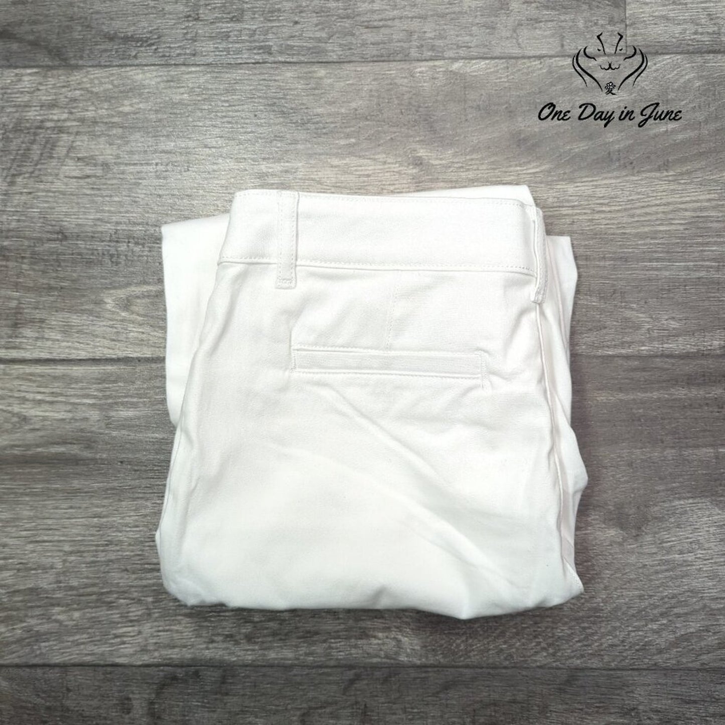 St. John's Bay Mid Rise Capri Pants Size 8