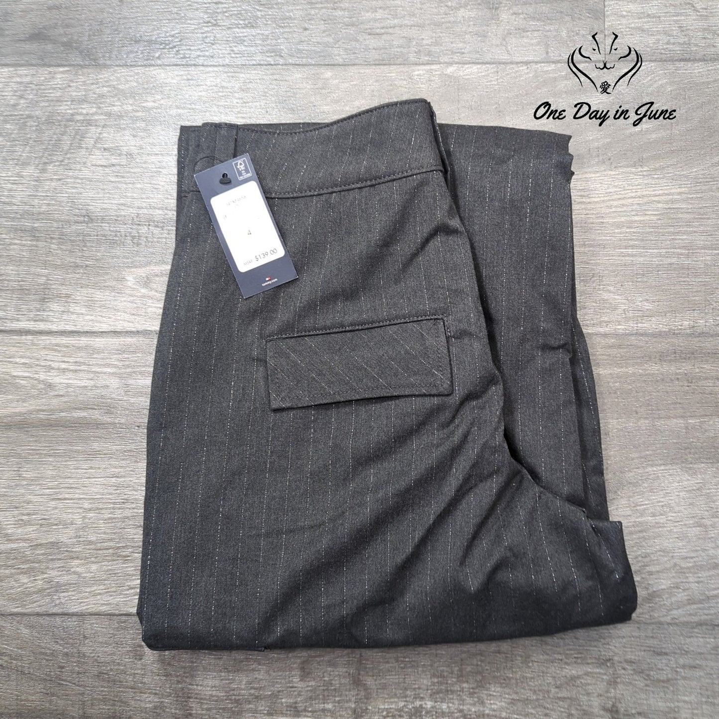 Tommy Hilfiger Metallic Pinstripe Wide Leg Cargo Pants Gray NWT Size 4