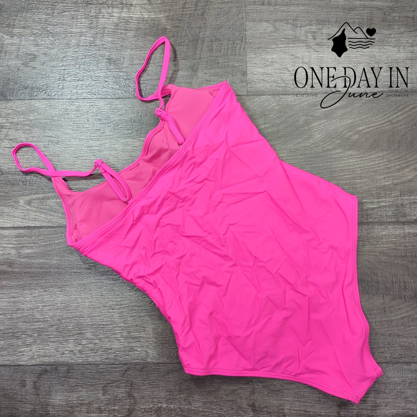 Aleumdr Traditional Moderate One Piece Swimsuit Size S