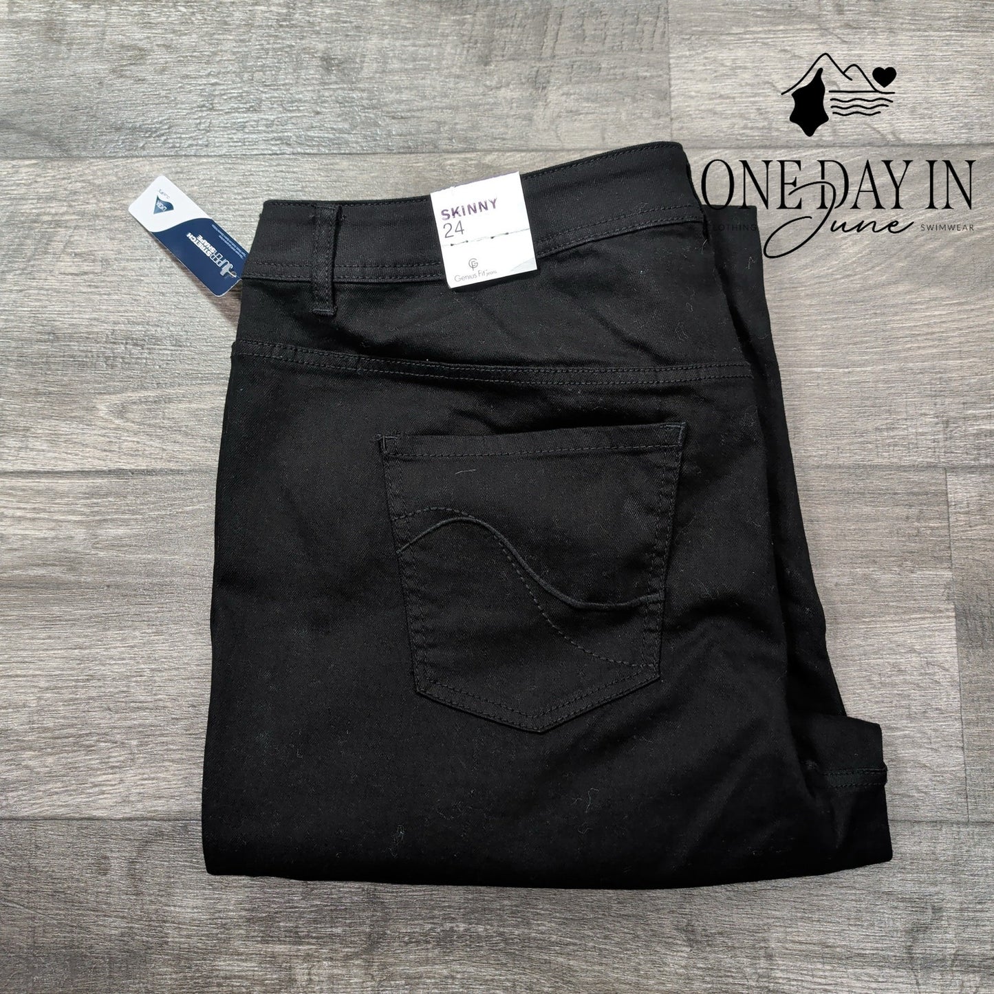 Lane Bryant Plus Size Genius Fit Skinny Jeans Size 24