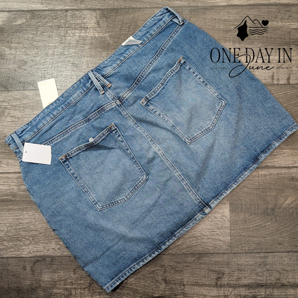 Good American Good 90s Denim Mini Skirt Indigo819 Raw Hem NWT Size 15