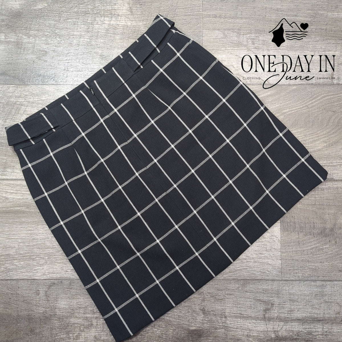 Loft Windowpane Plaid Mini Skirt Black White Gold Buttons Size 8