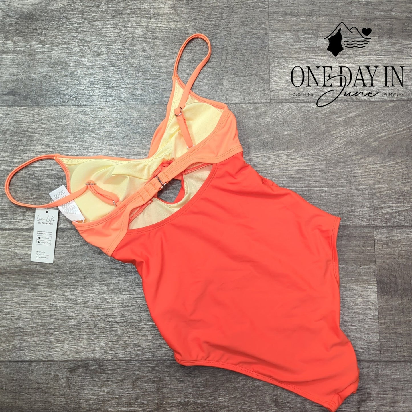 Cupshe Twist Font Keyhole One Piece Swimsuit Size XS
