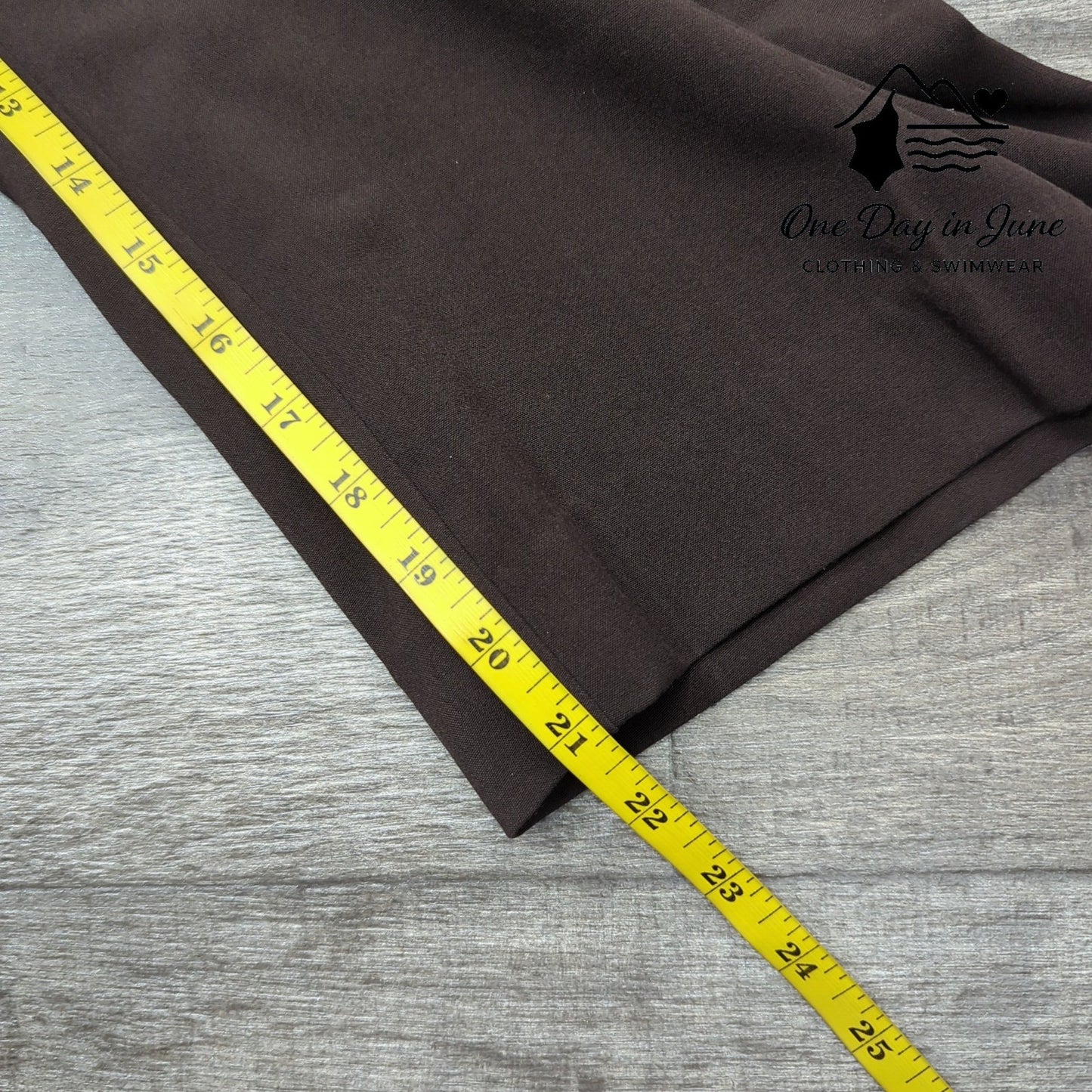Croft & Barrow Curvy Straight Mid Rise Crop Pants Size 22WS