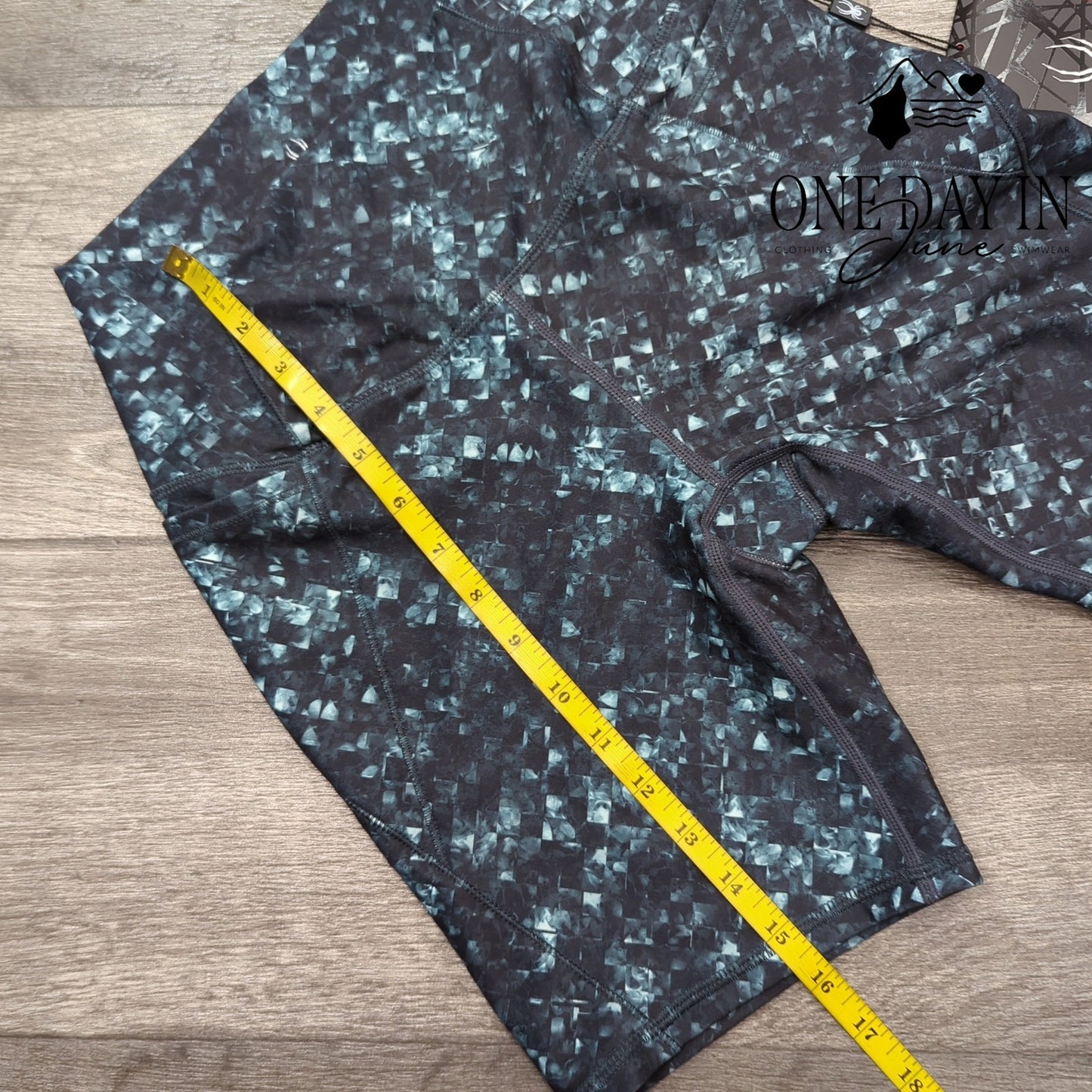 Spyder High Waist Yoga Shorts Size S