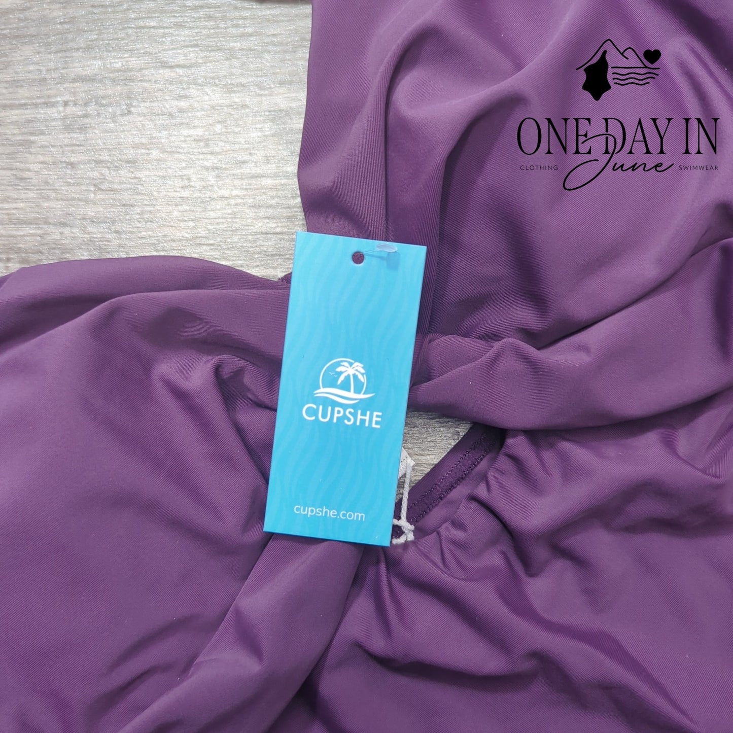 Cupshe Cross Front Keyhole One Piece Swimsuit Size XL