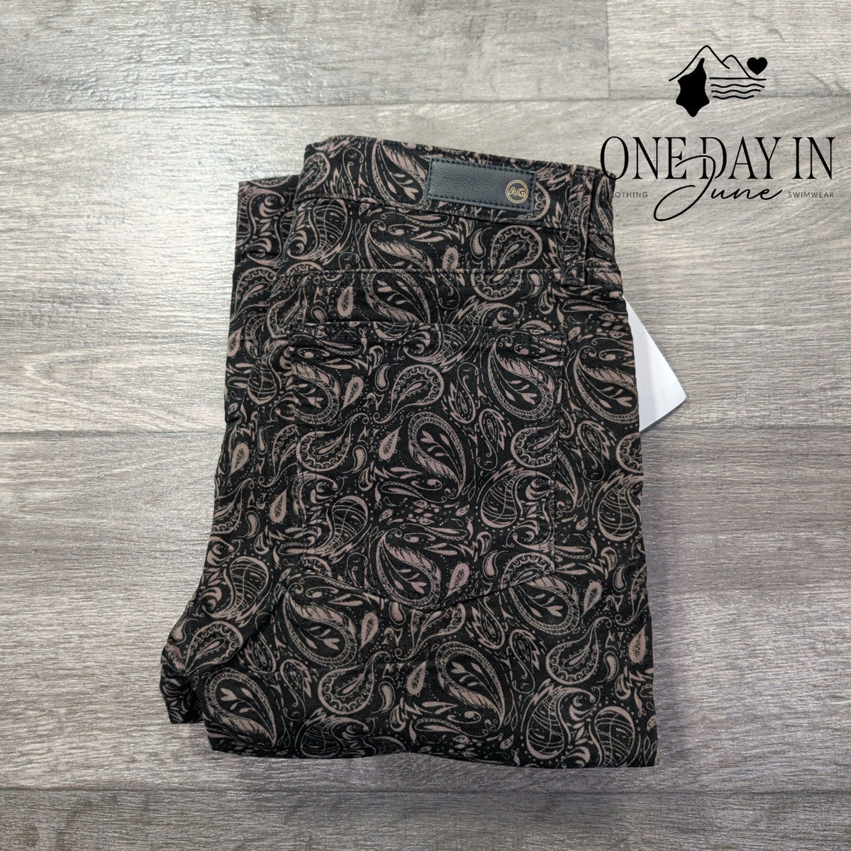 AG Adriano Goldschmied Prima Ankle Velvet Paisley Cigarette Jeans NWT Size 4