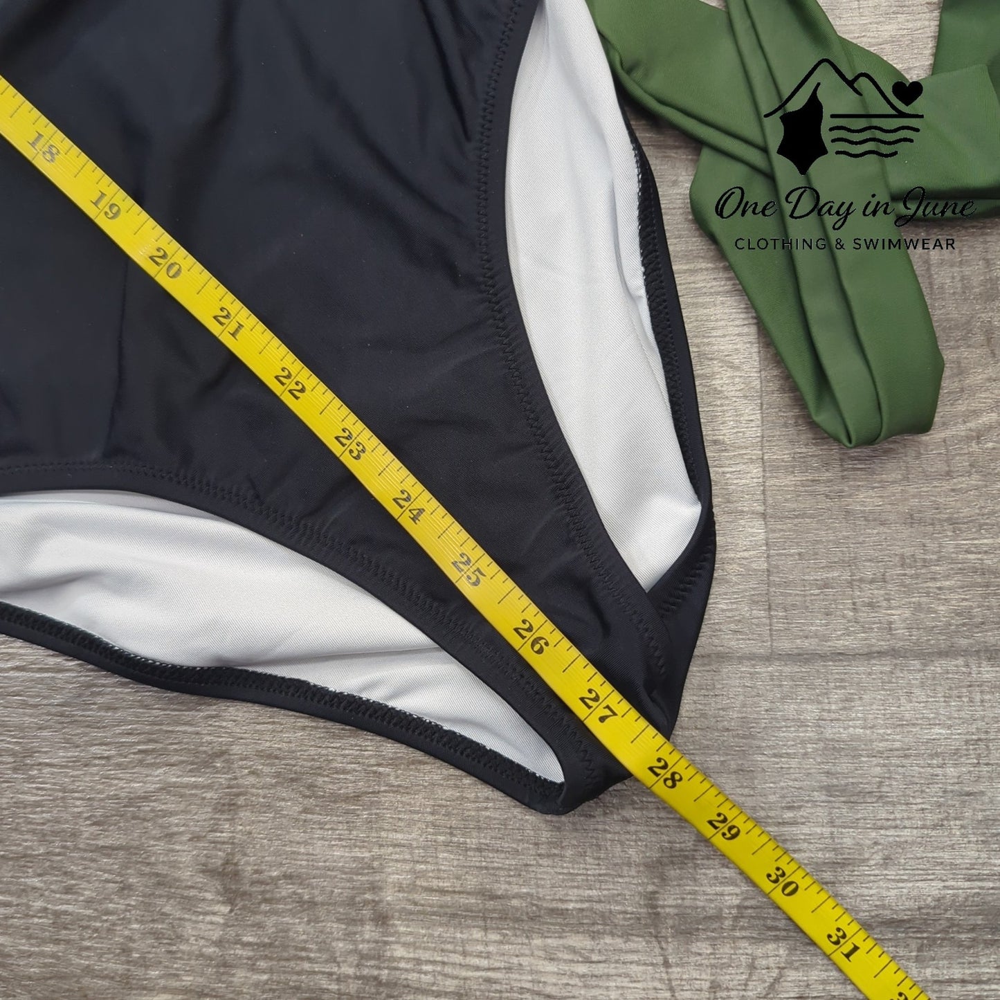 Cupshe Color Block One Piece Swimsuit Size M