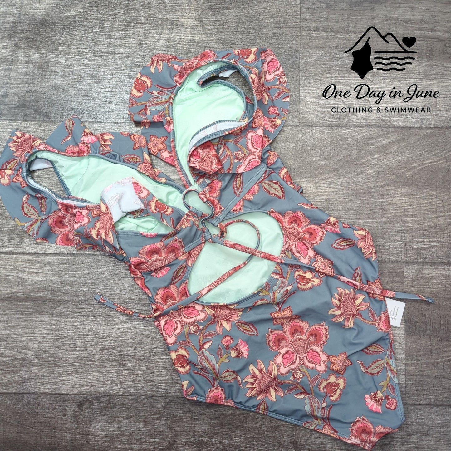 Cupshe Floral Tie Back Ruffle Shoulder One Piece Swimsuit Size M