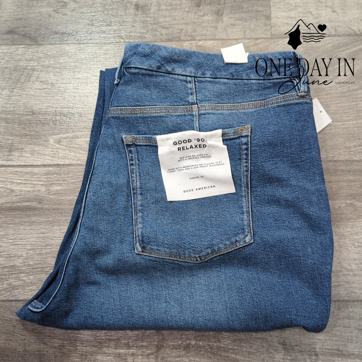 Good American Good 90s Relaxed Jeans Plus Raw Hem Indigo NWT Size 22