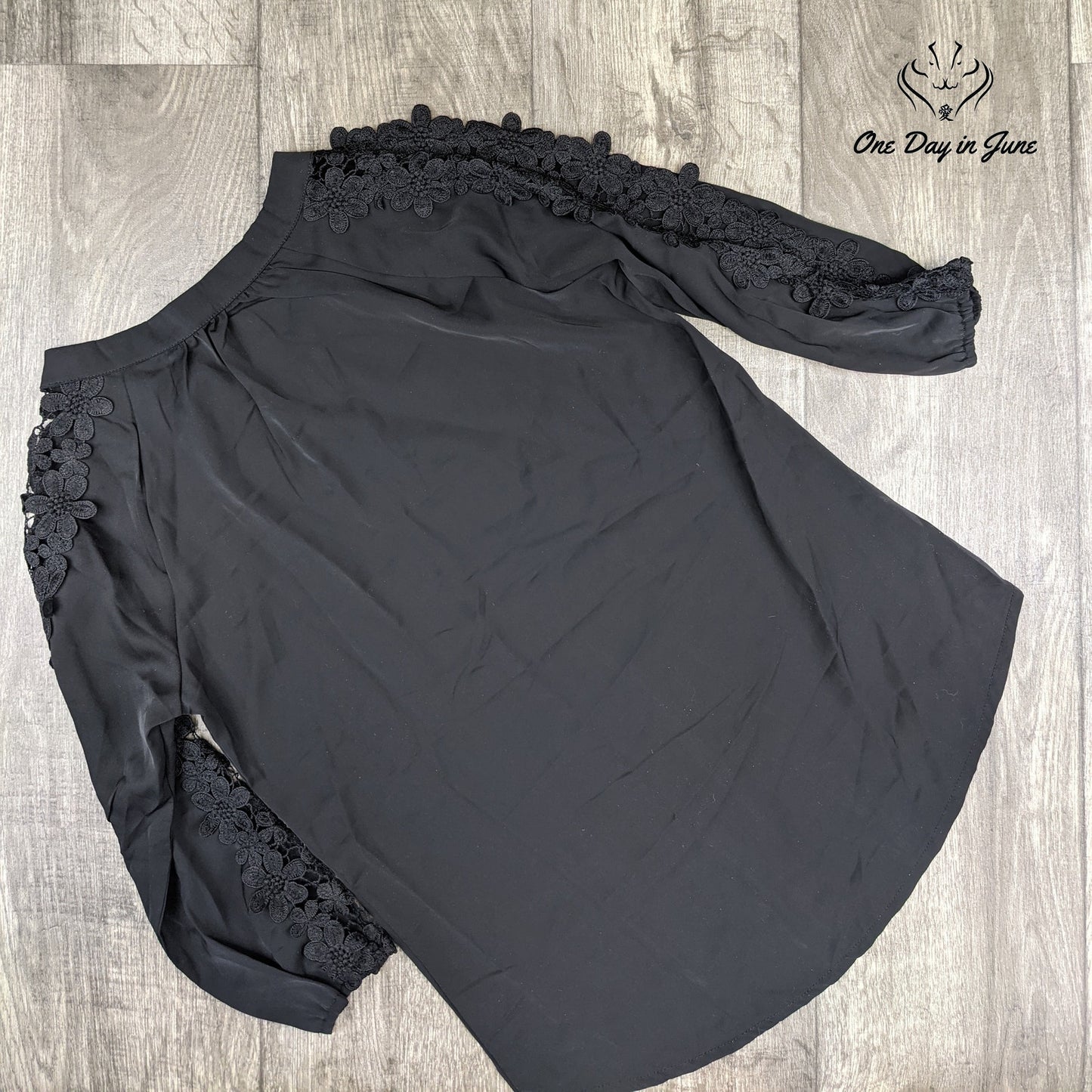 Blooming Jelly Long Sleeve Embroidered Top Size S