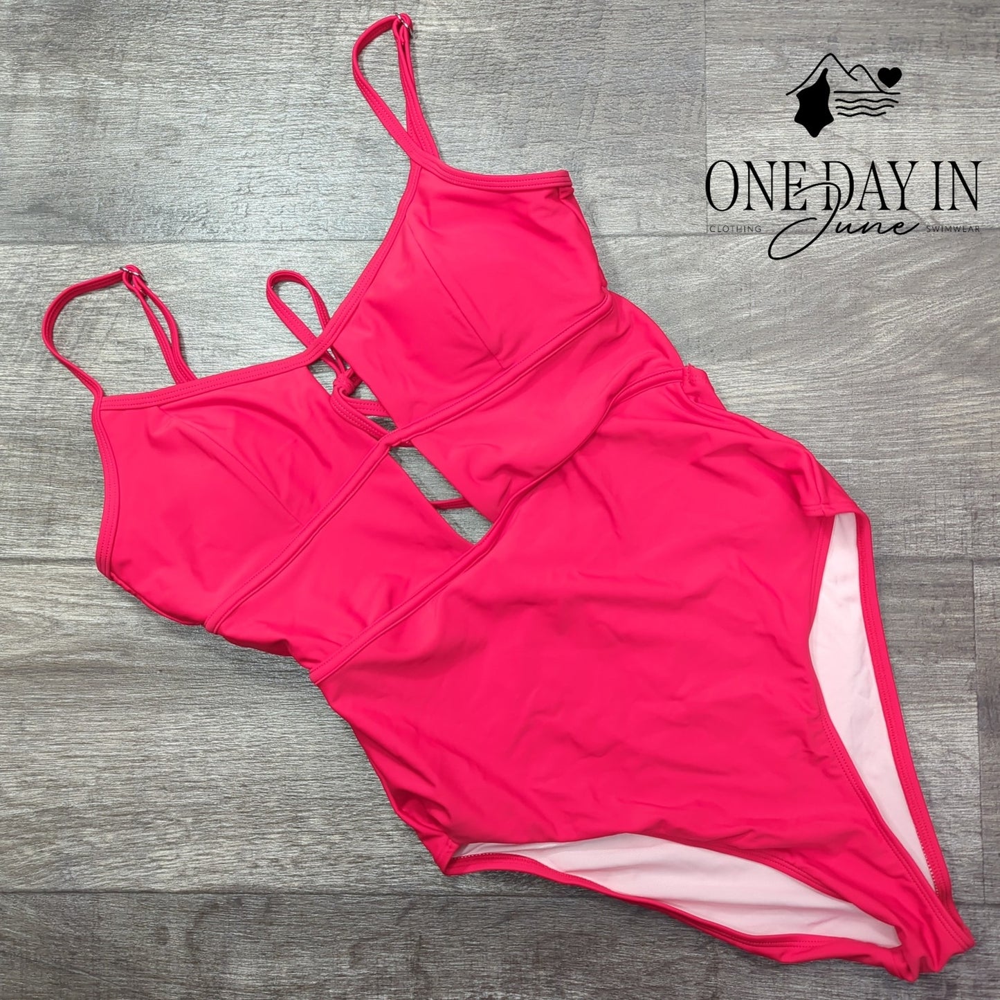 Cupshe Tie Back One Piece Swimsuit Size M