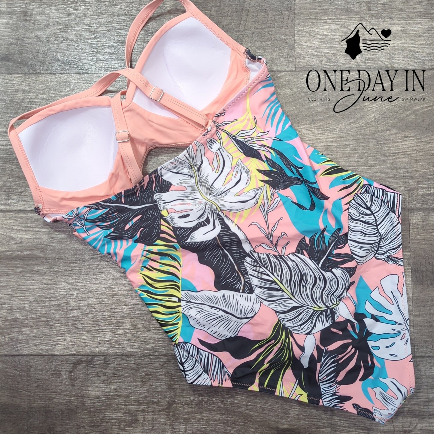 Aleumdr Cross Front Cut Out One Piece Swimsuit Size L