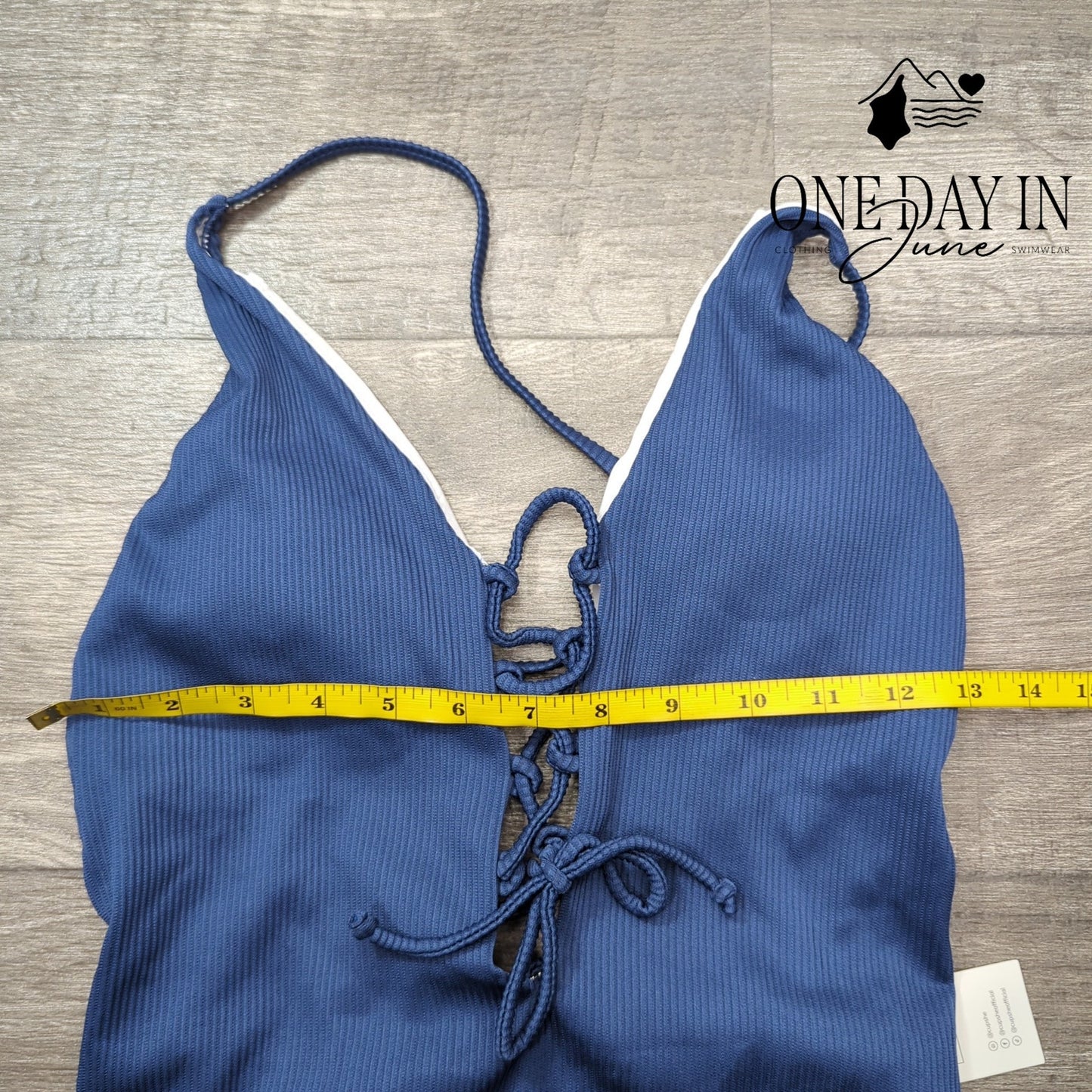 Cupshe Ribbed Lace Up Front One Piece Swimsuit Size M