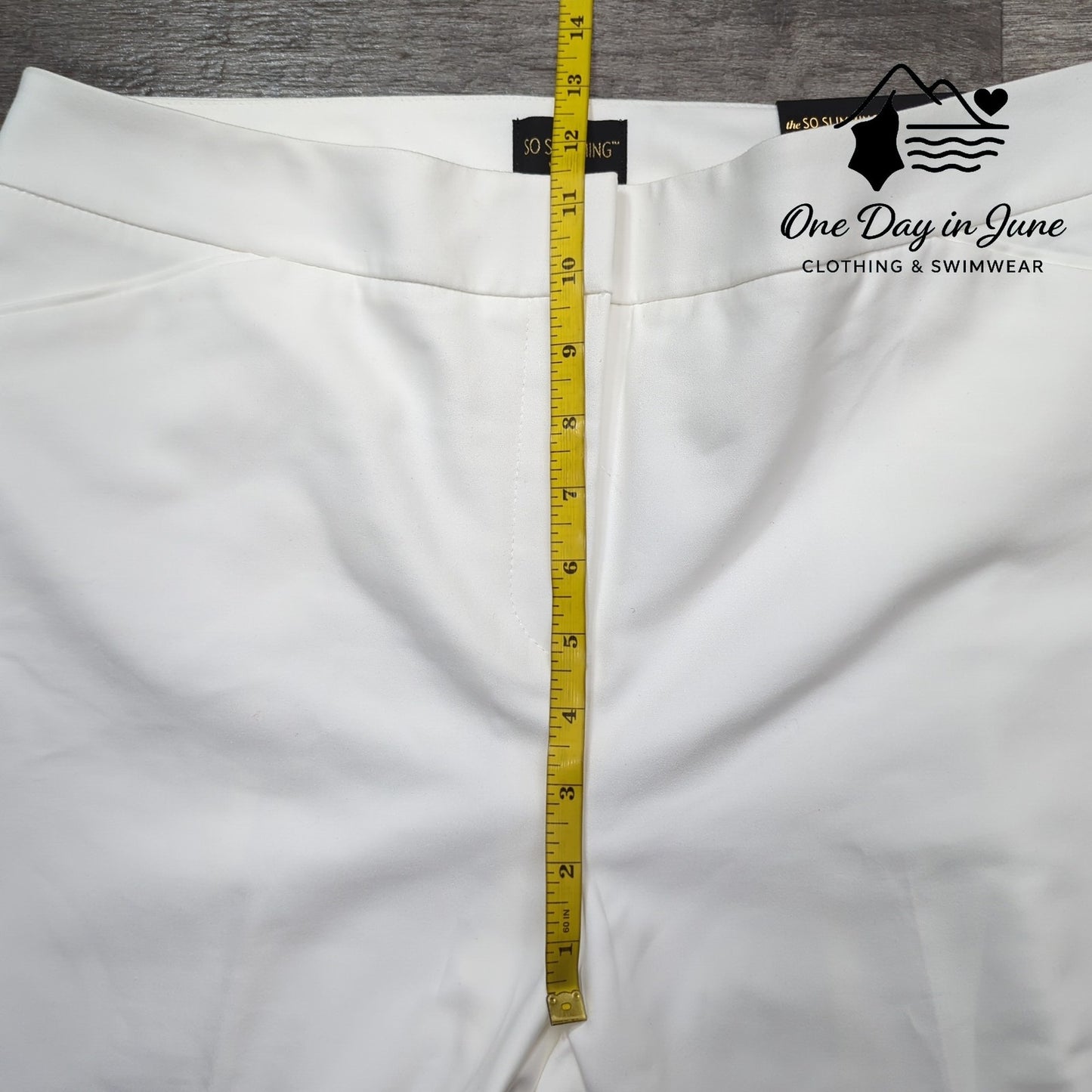 Chico's Grace So Slimming Straight Leg Pants Size Chico's 1.5 (10)