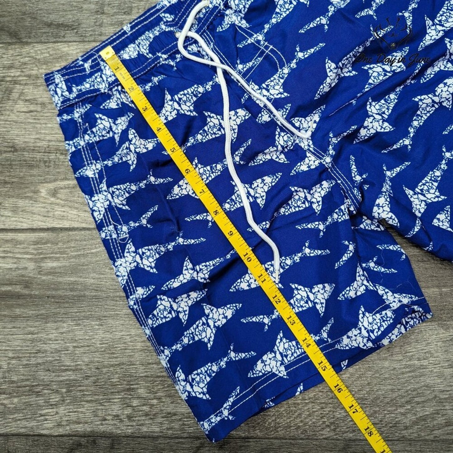Fuelmefoot Boys Board Shorts Size 13-14