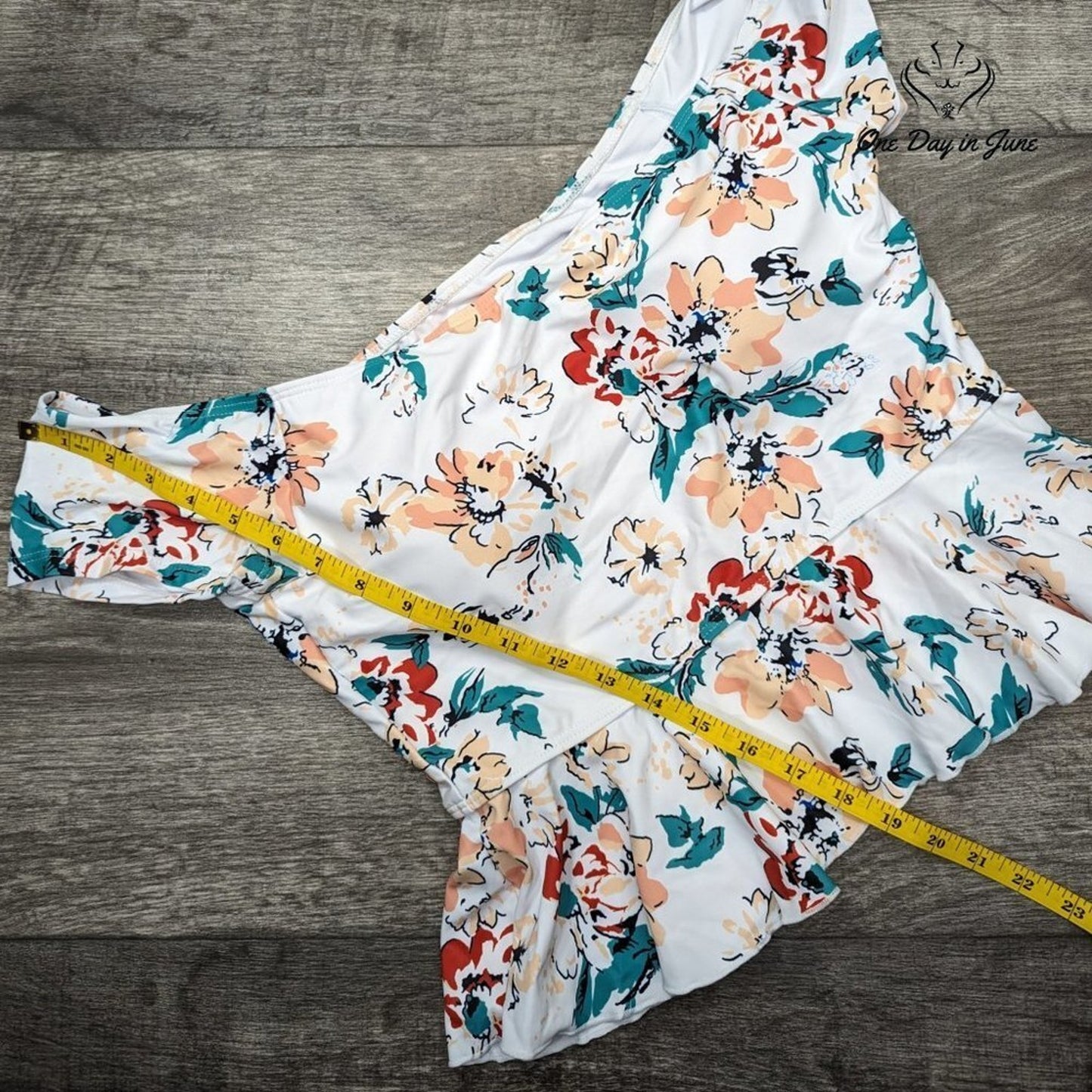 CharmLeaks Floral Off Shoulder Bikini Top Size XL