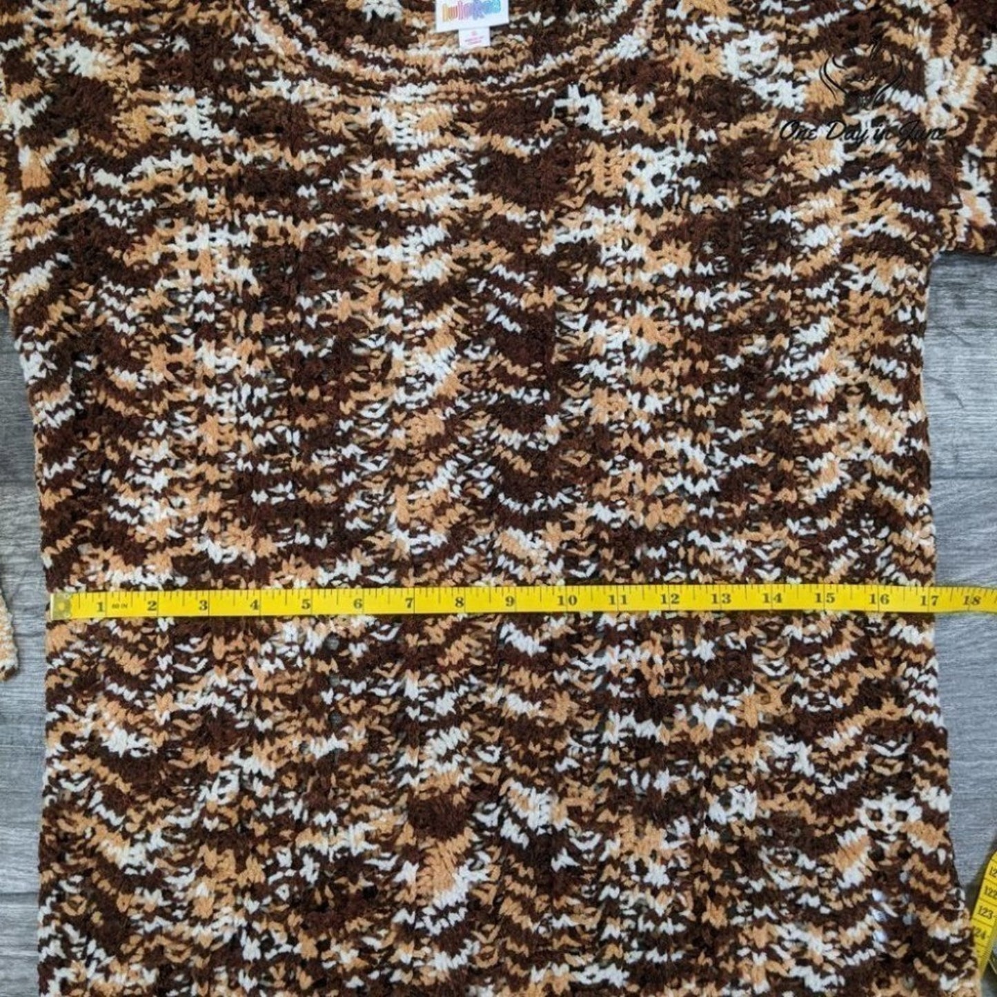 LulaRoe Long Sleeve Knit Sweater Size S