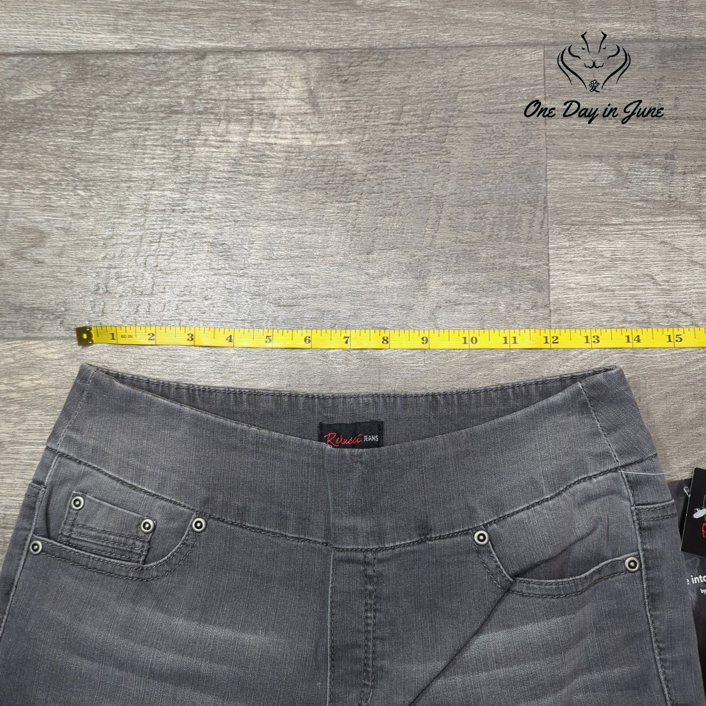 Rekucci Ease Into Comfort Capri Jeans Size 8