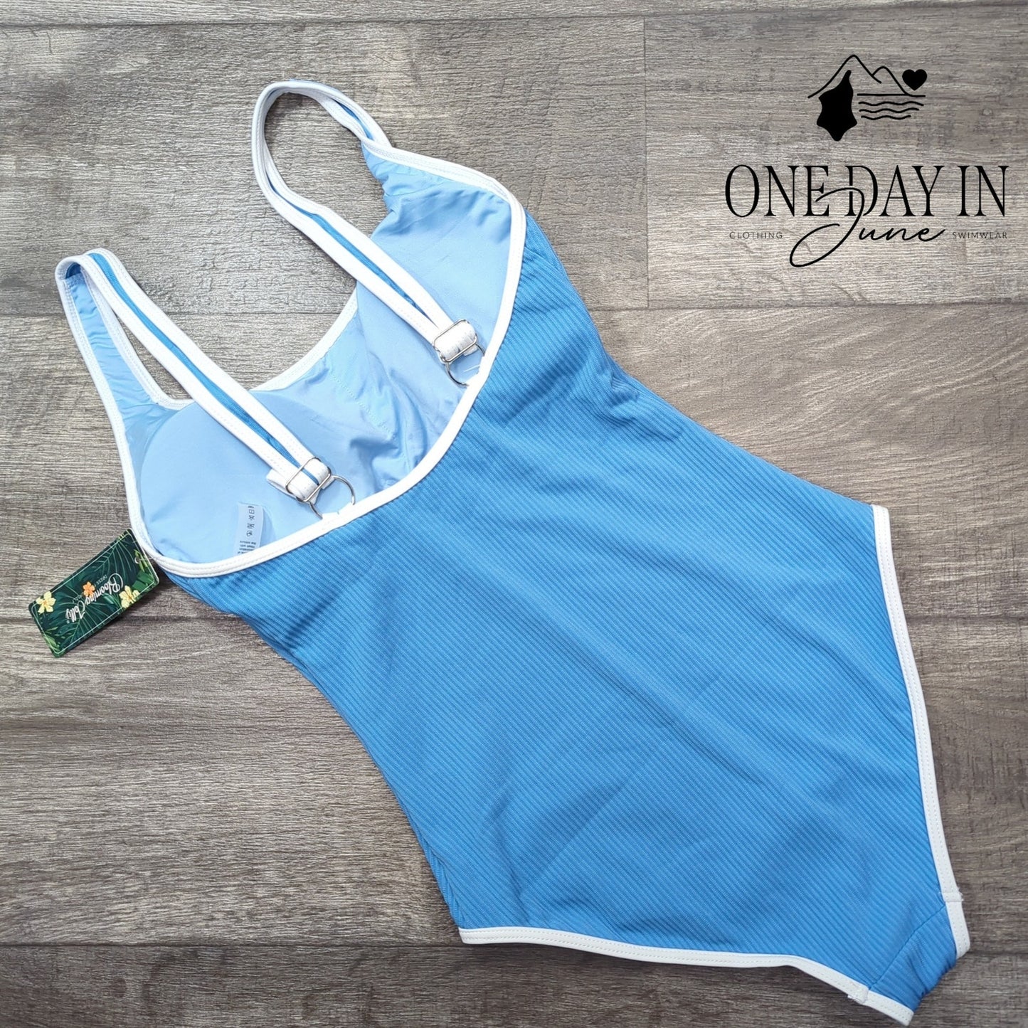 Blooming Jelly Ribbed One Piece Swimsuit Size M