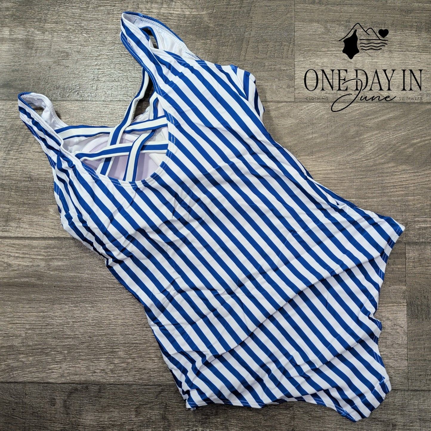 Aleumdr Striped One Piece Swimsuit Size M
