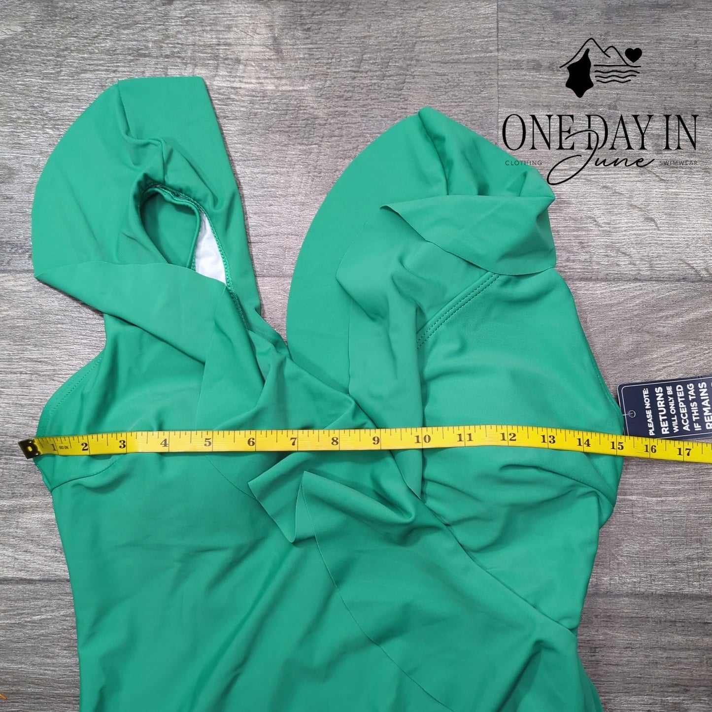 Blooming Jelly Ruffle Shoulder One Piece Swimsuit Size M