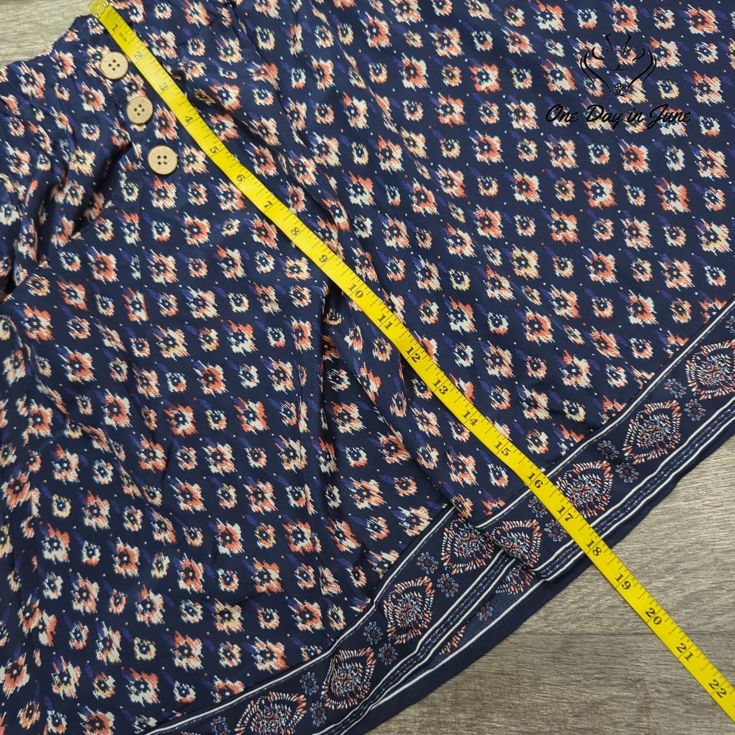 Maurices Pull On Skirt Size L