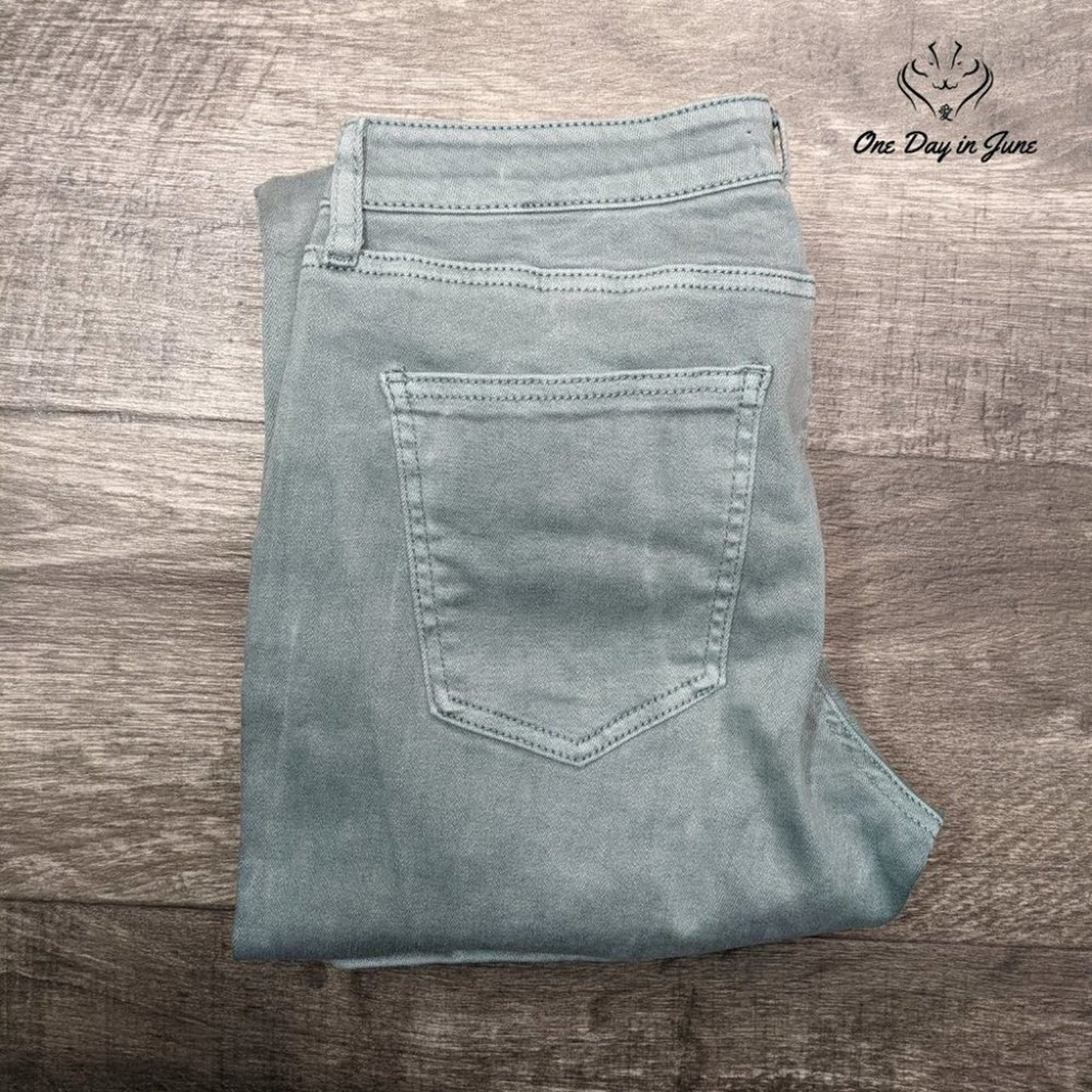 Altar'd State Skinny Stretch Jeans Size 5