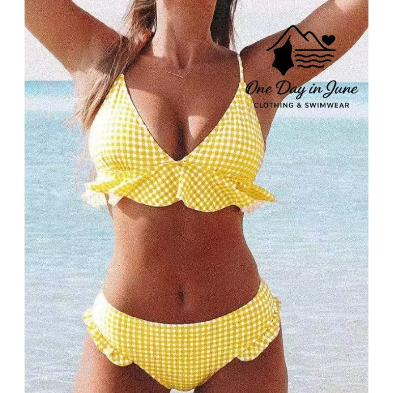 Cupshe Ruffle Triangle Bikini Swimsuit Size S