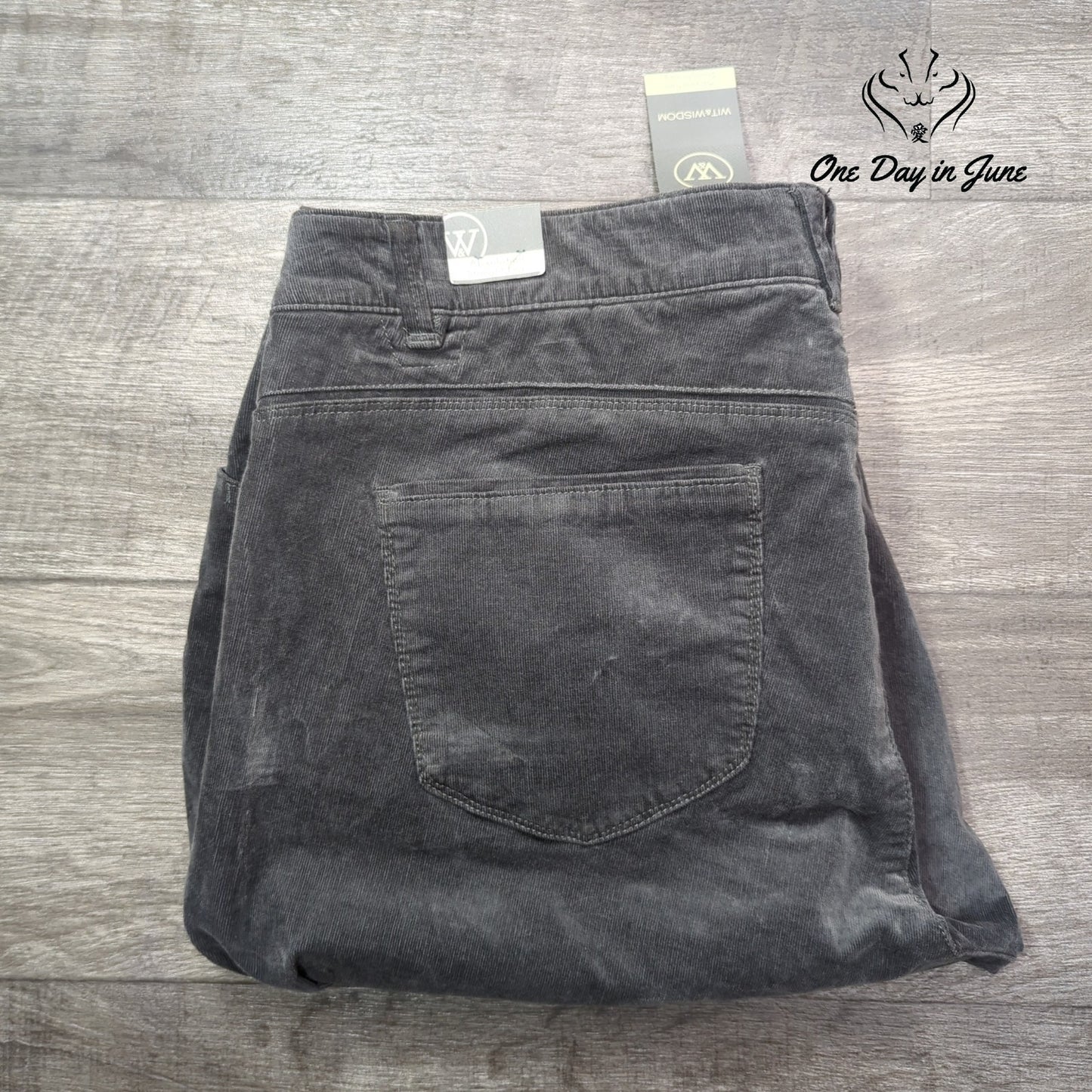 Wit & Wisdom Plus Size Ab Solutions Straight Leg Corduroy Pants Size 22W
