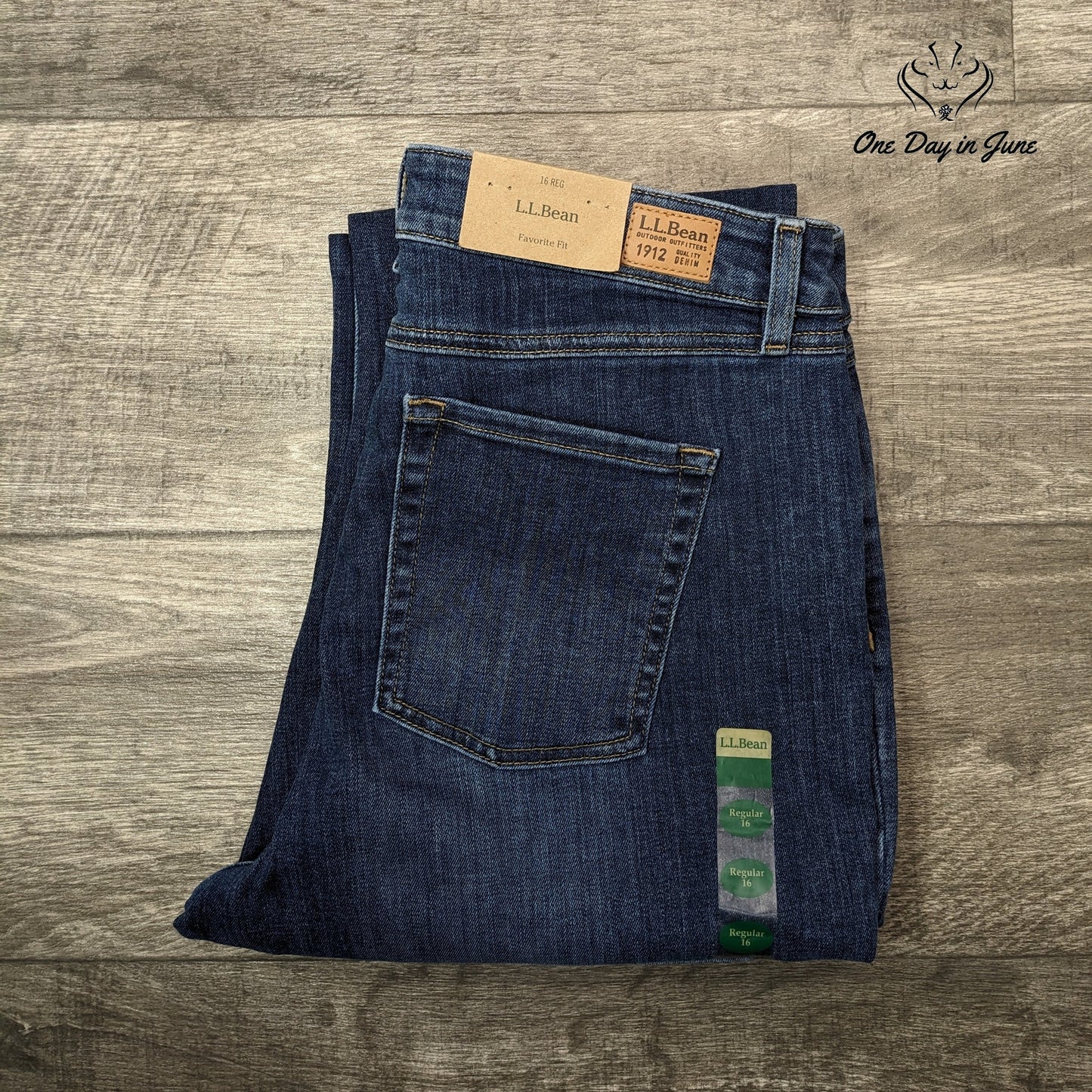 L.L.Bean Stonewashed Favorite Fit Straight Leg Jeans Size 16