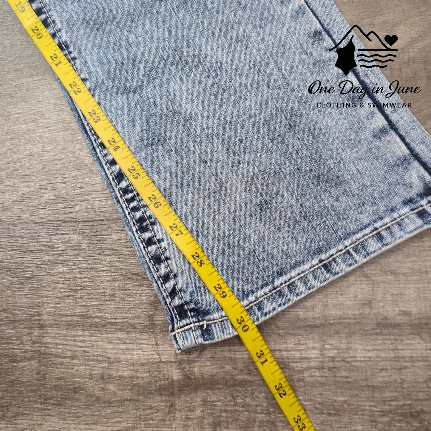 Miss Me Fleur Boot Cut Jeans Size 28 (6)