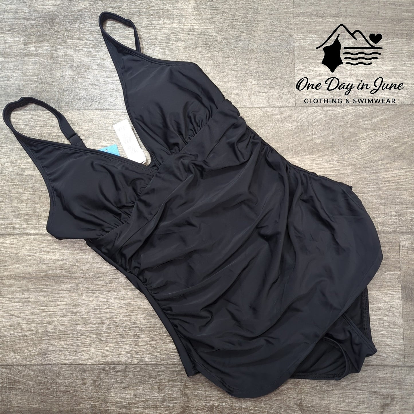 Cupshe V Neck Tummy Control One Piece Swimsuit Size M
