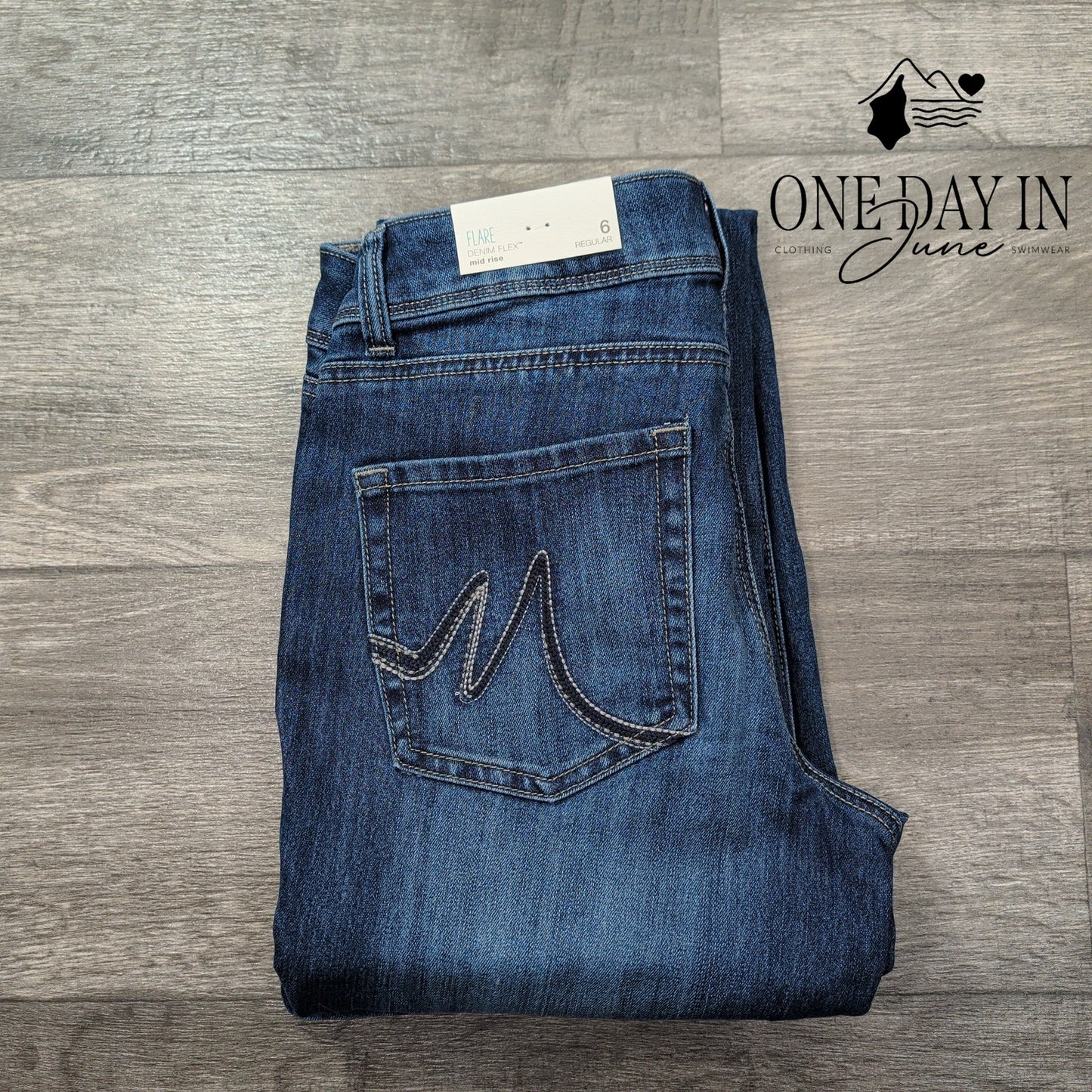 Maurices Flare Denim Flex Mid Rise Jeans Regular Medium Wash NWT Size 6