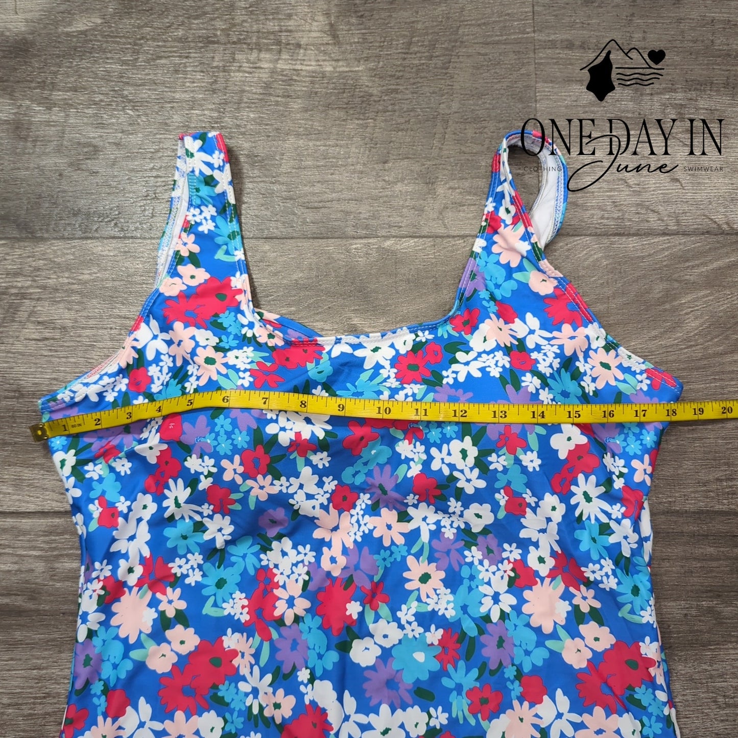 Adisputent Cage Back Floral One Piece Swimsuit Size XXL