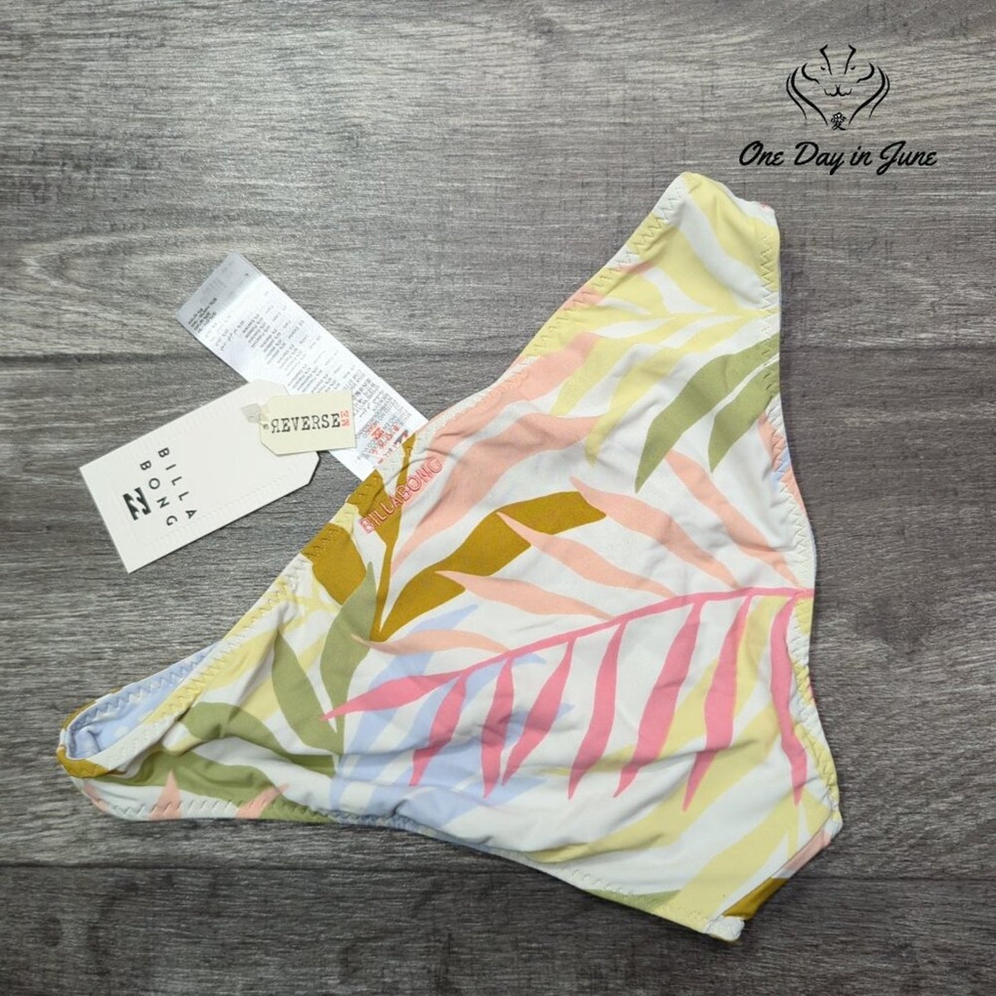 Billabong Tropic Jungle Lowrider Bikini Bottom Reversible Floral NWT Size M