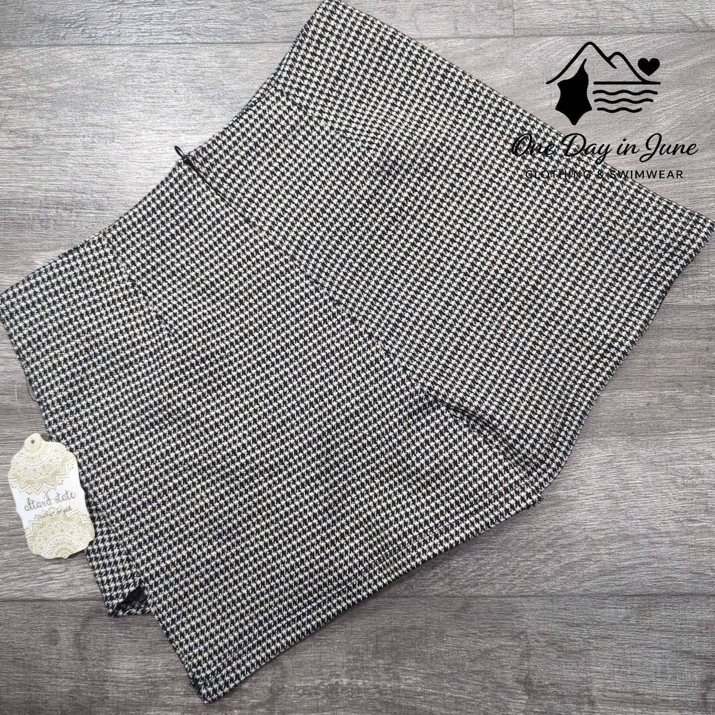 Altar'd State Mini Skort Size S