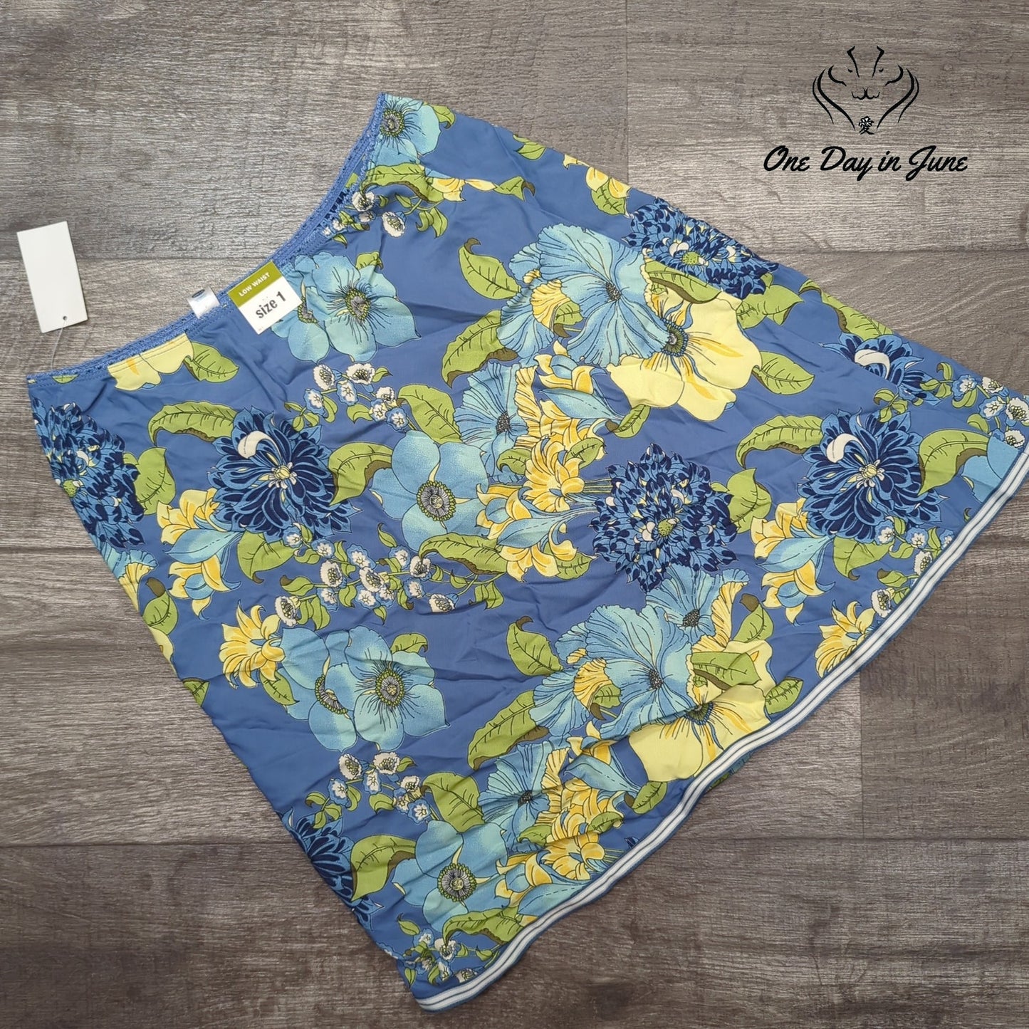 Old Navy Floral Pull On Skirt Juniors Blue Yellow A Line Boho Y2K NWT Size 1