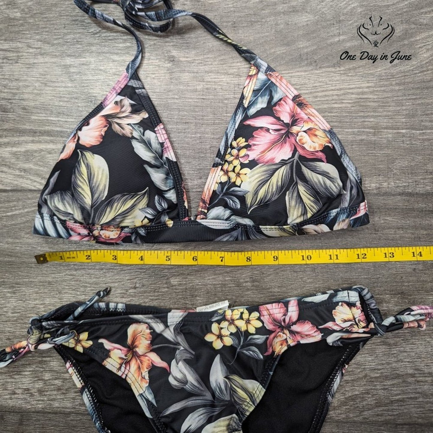 I Love Sexy Beauty Floral Tie Bottom Halter Bikini Swimsuit Size M