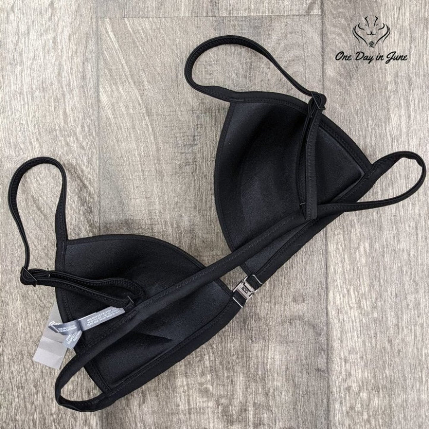American Eagle Outfitters Perky Triangle Front Clasp Bikini Top Size XL