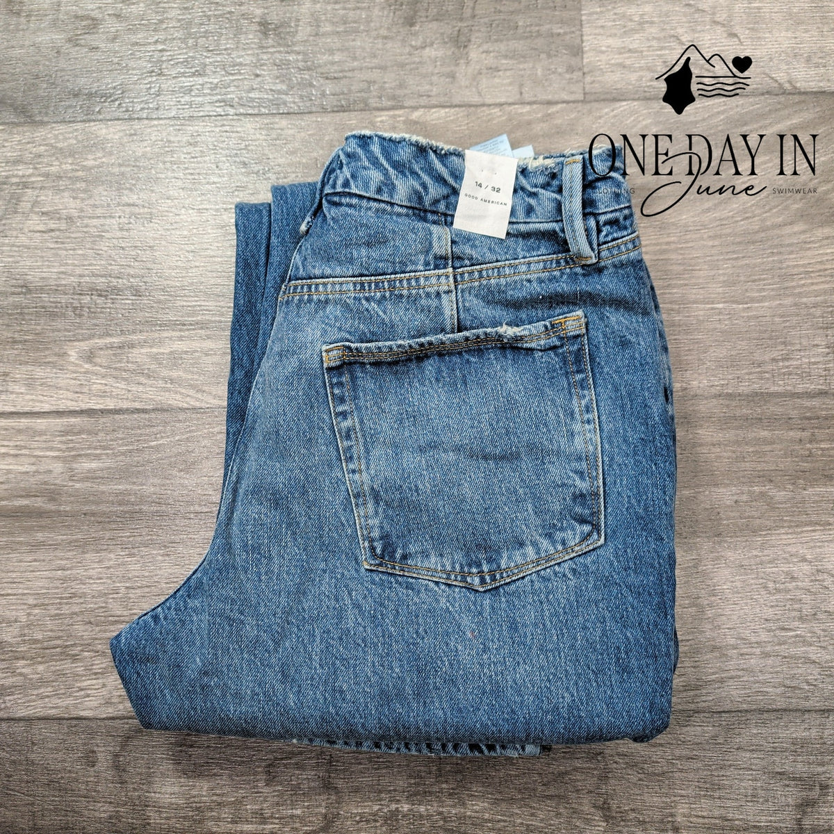 Good American Good 90s Icon Straight Leg Jeans Blue952 High Rise NWT Size 14