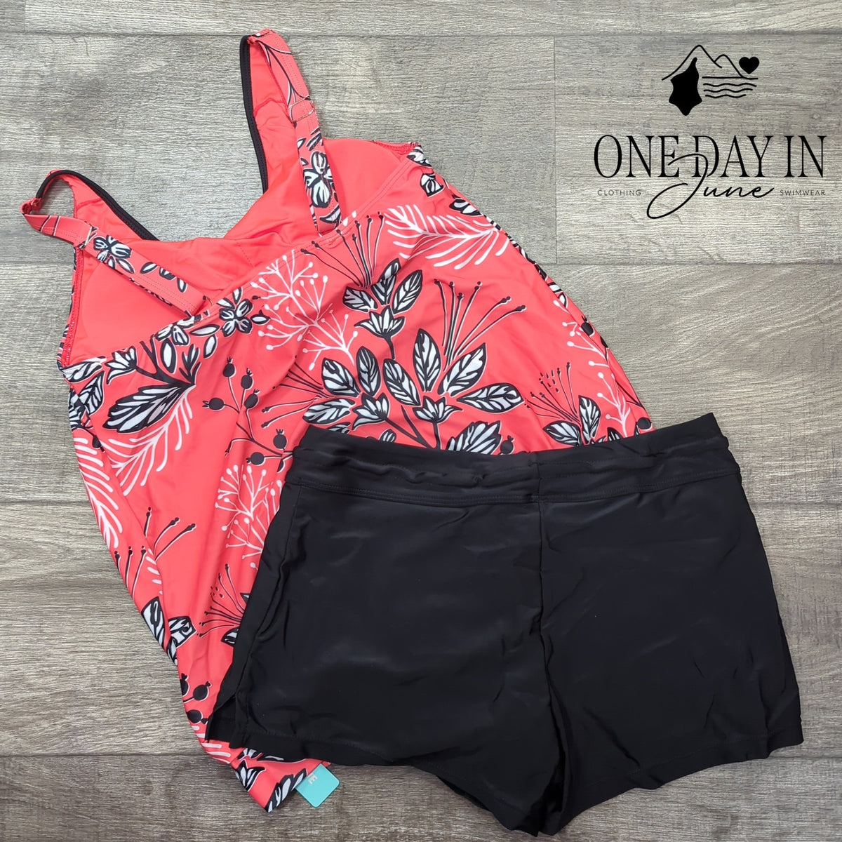 Aqua Eve Blouson Tankini Swimsuit Boyshorts Red Floral NWT Size S