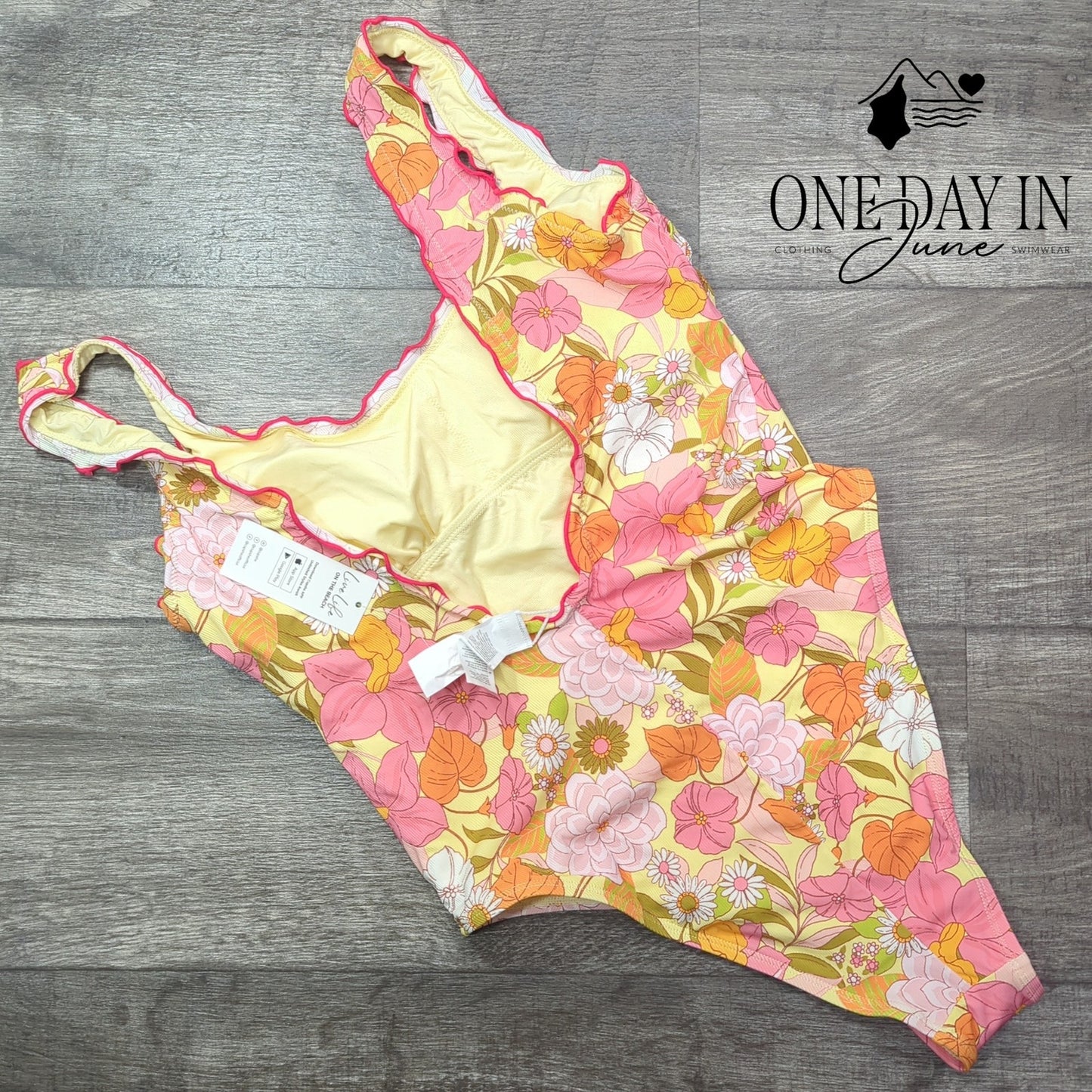 Cupshe Floral Ruffle Edge One Piece Swimsuit Size M
