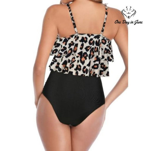 CharmLeaks Layered Flounce Bikini Swimsuit Size M